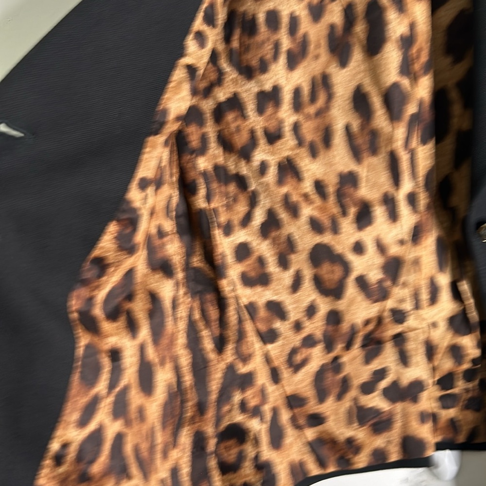 DOLCE &GABBANA  blazer skirt suit size 40-xS black gold button luxury classic - Picture 8 of 16